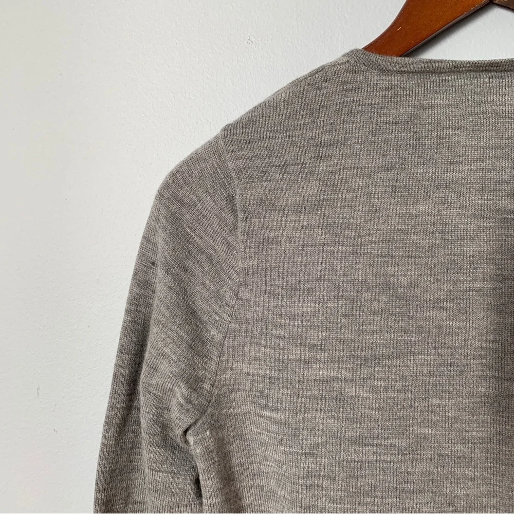 J. Crew factory // Grey, white Geo design merino wool sweater size medium A26
